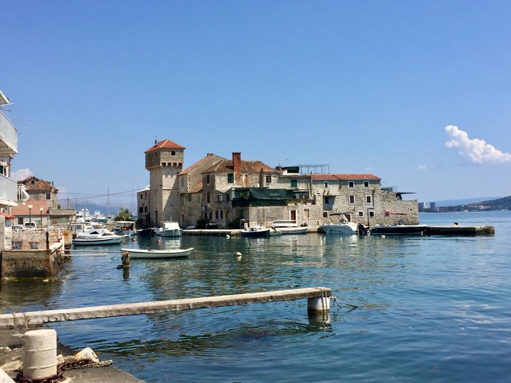 Kastel Gomilica